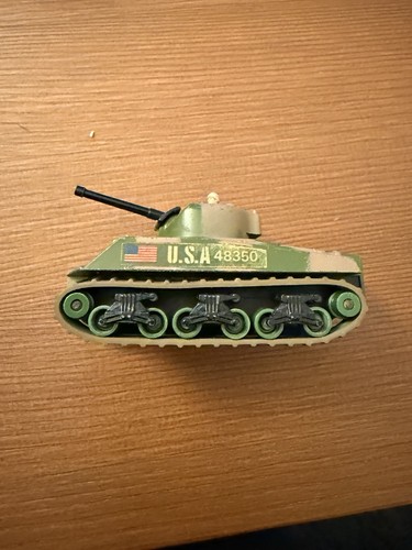 Matchbox sherman tank 101 - matchbox,